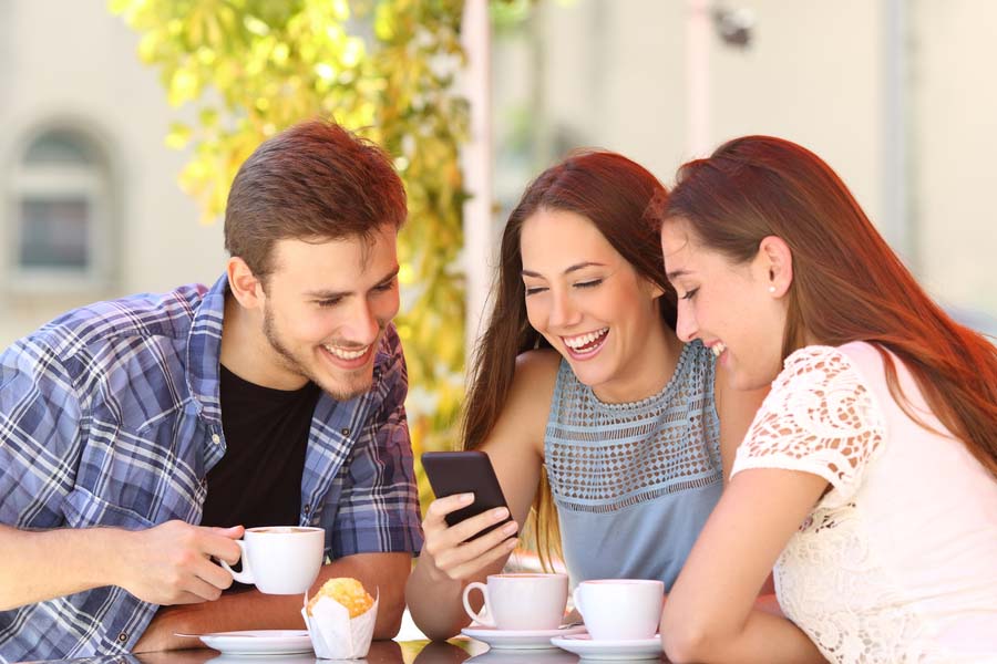 Tips for Creating Customers from Social Media Followers !